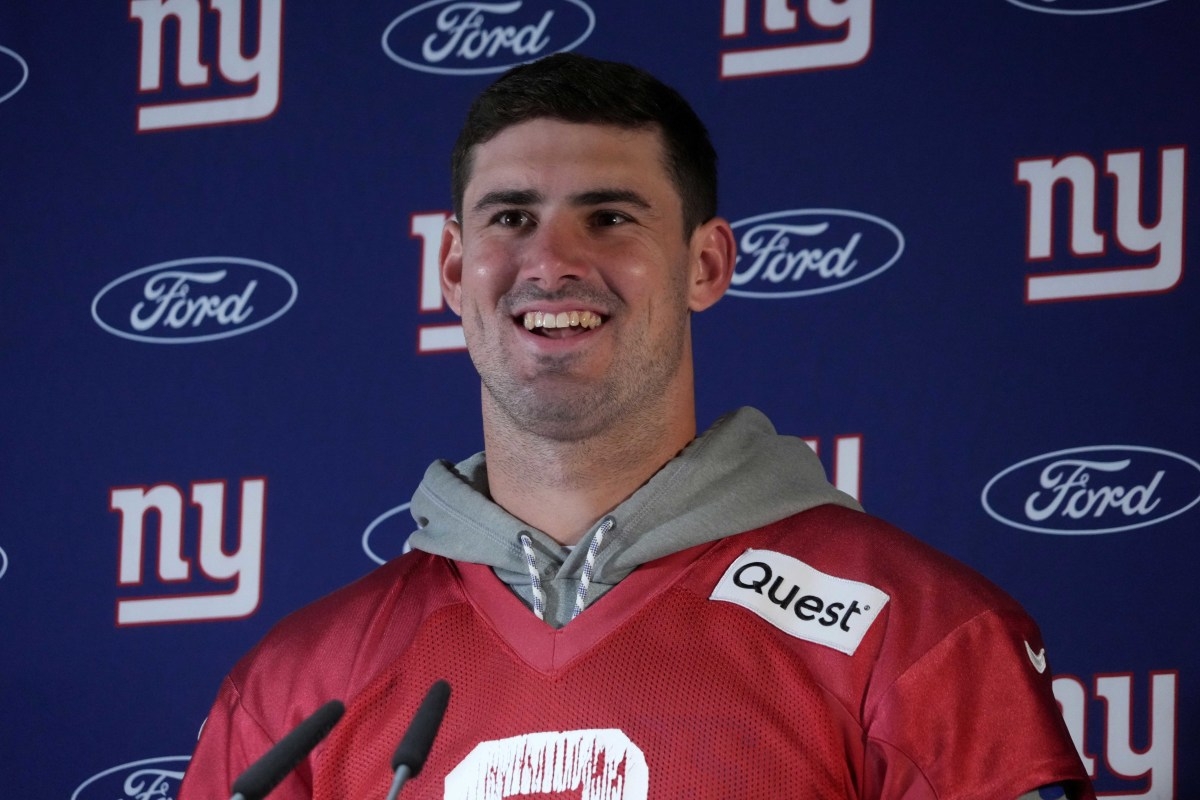 Giants Flop Daniel Jones Could Steal Starting Job Amid Bad News for Colts' Anthony Richardson