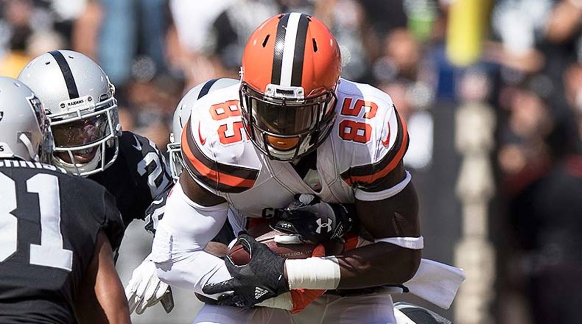 Cleveland Browns Tight End David Njoku Ranked Outside Top 10