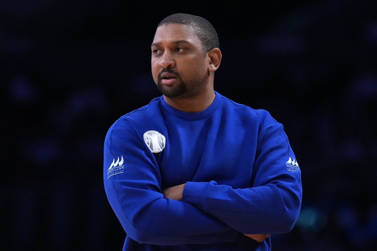 Chicago Sky Coach Facing Decision After Player's Strong Message