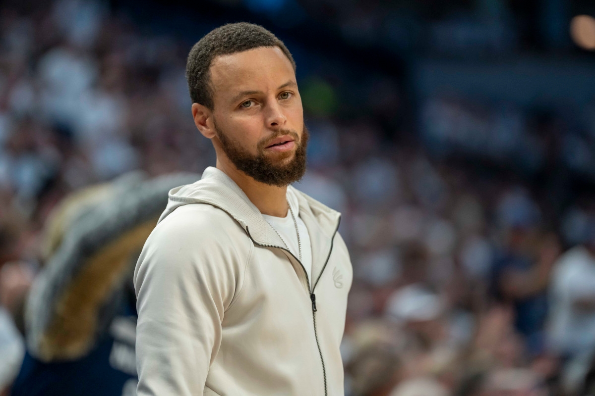 Stephen Curry's Message to Jimmy Butler Will Leave Warriors Fans Pleased