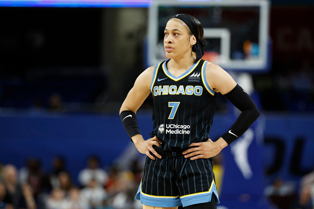 Chennedy Carter Sends Message After Calls Mount to Join Caitlin Clark