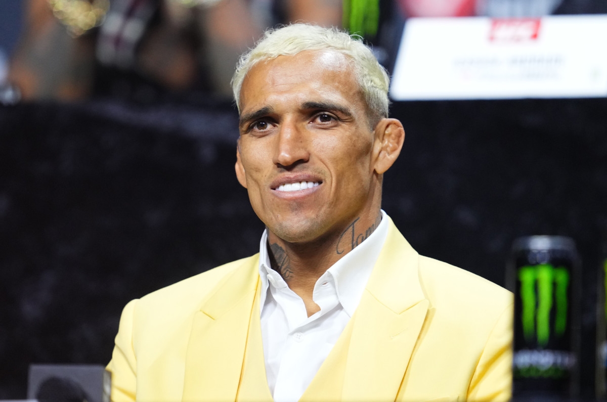 Charles Oliveira Issues a Brutal Warning to Ilia Topuria Before UFC 317