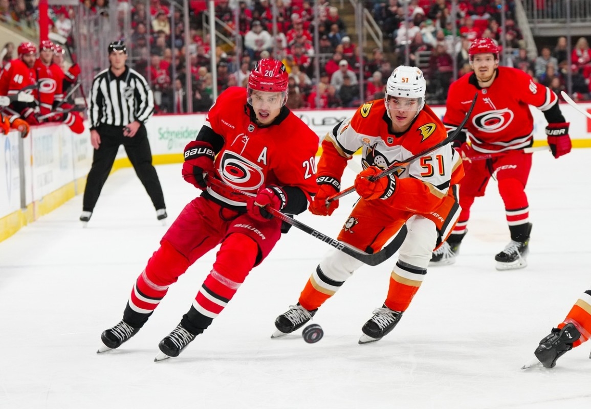 Surprising NHL Team Expected to Be 'Major' Players in Free Agency