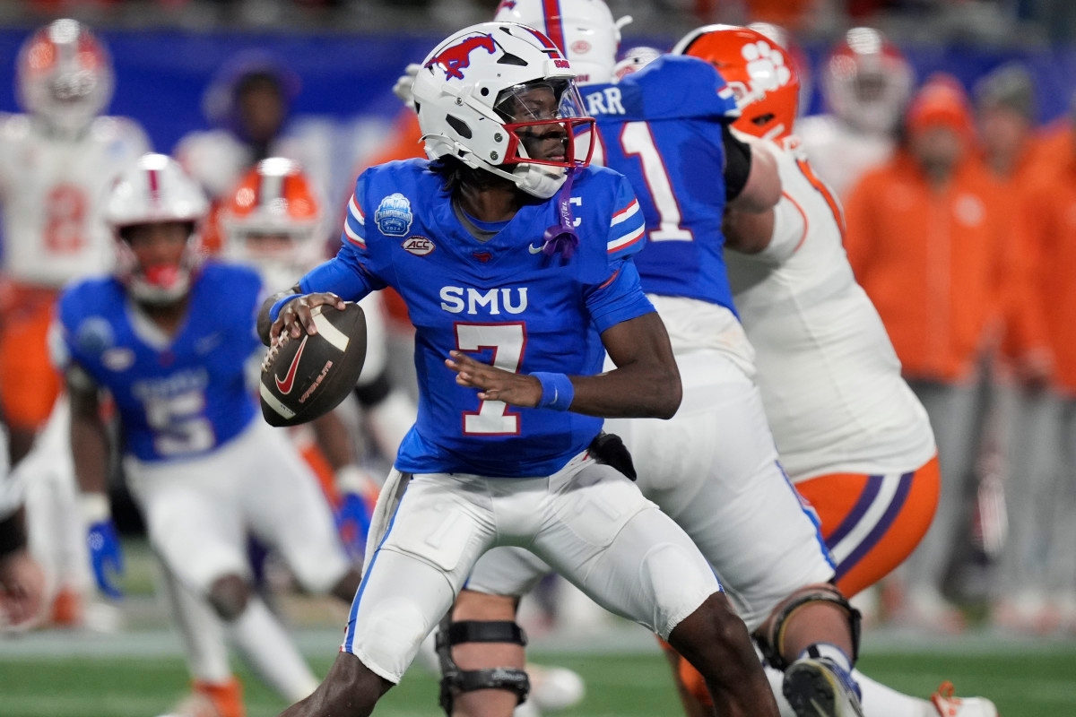 SEC Blue Blood Accused of Tampering With SMU QB Kevin Jennings