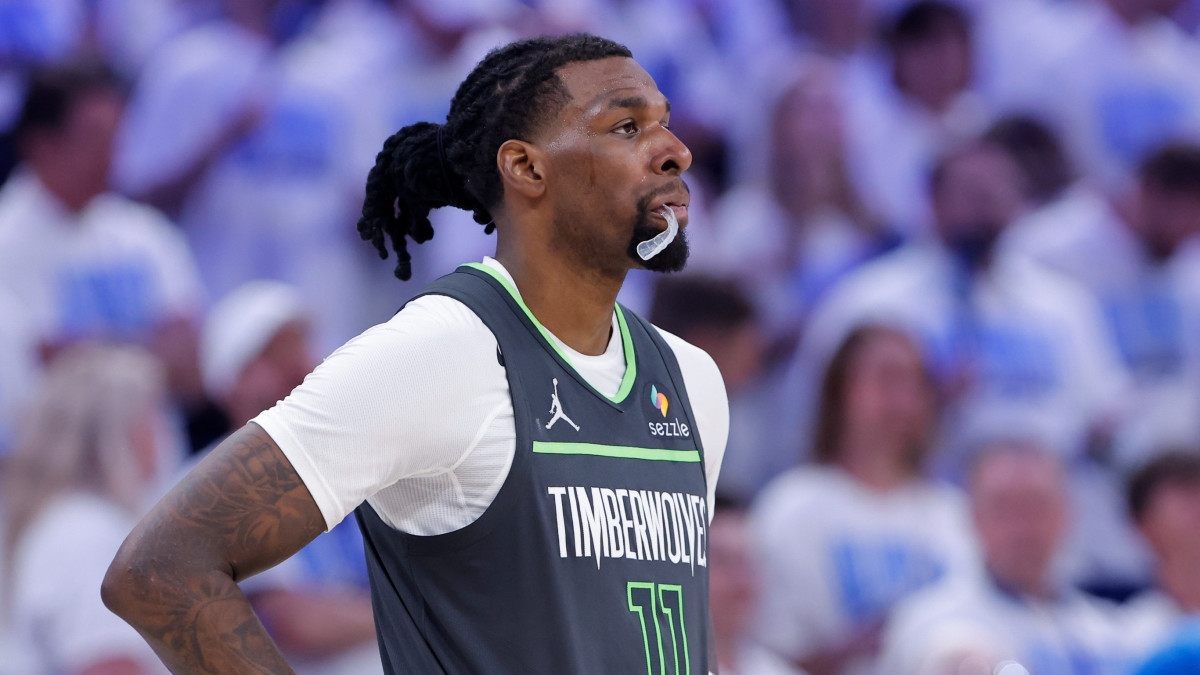 Chris Finch Addresses Timberwolves Future for Naz Reid and Julius Randle