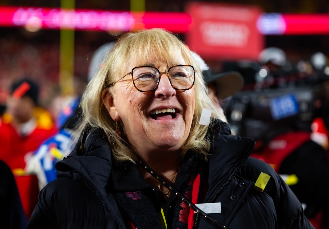 Chiefs' Travis Kelce Mom Lands Major Spot On Reality TV Show