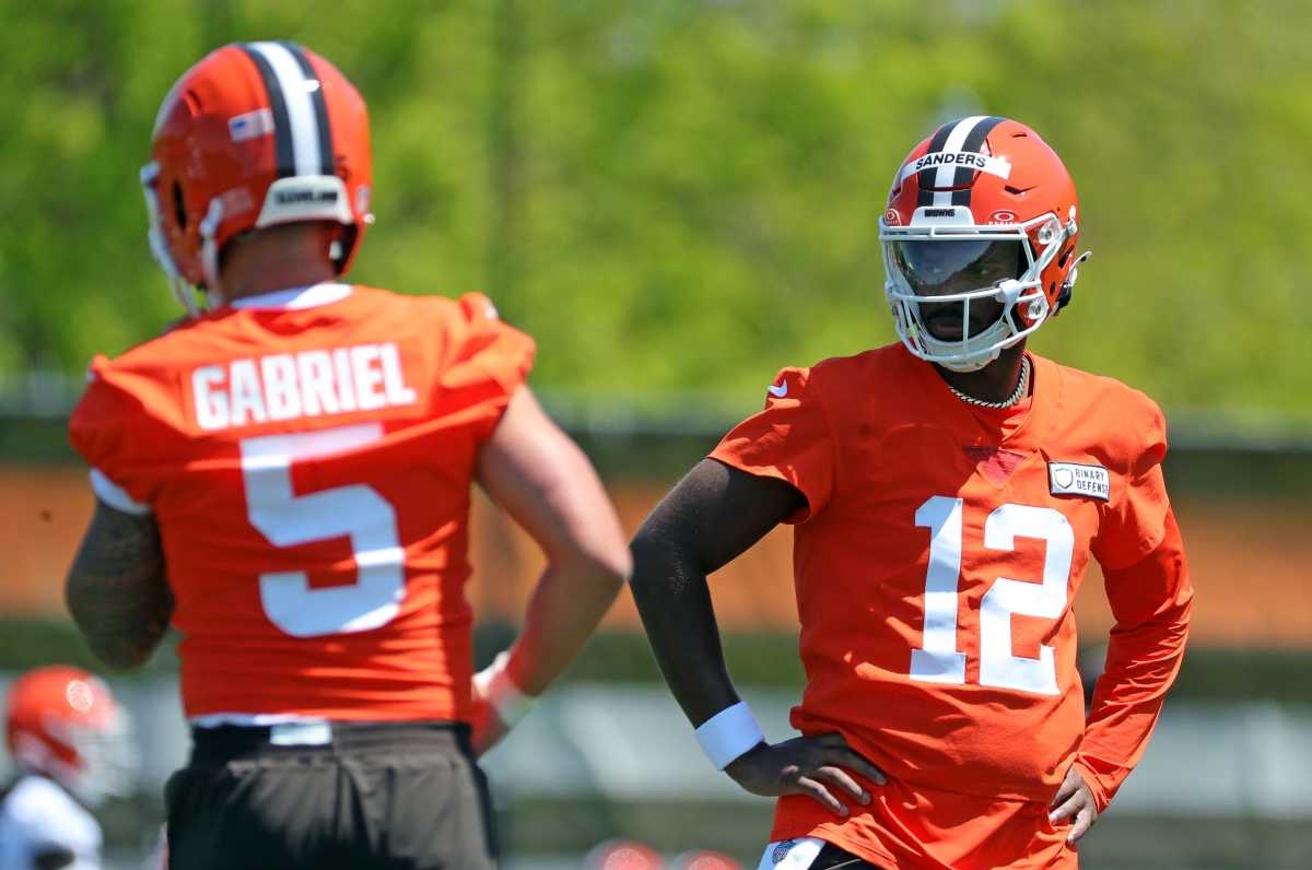 Insider Predicts Radical QB Move By Browns