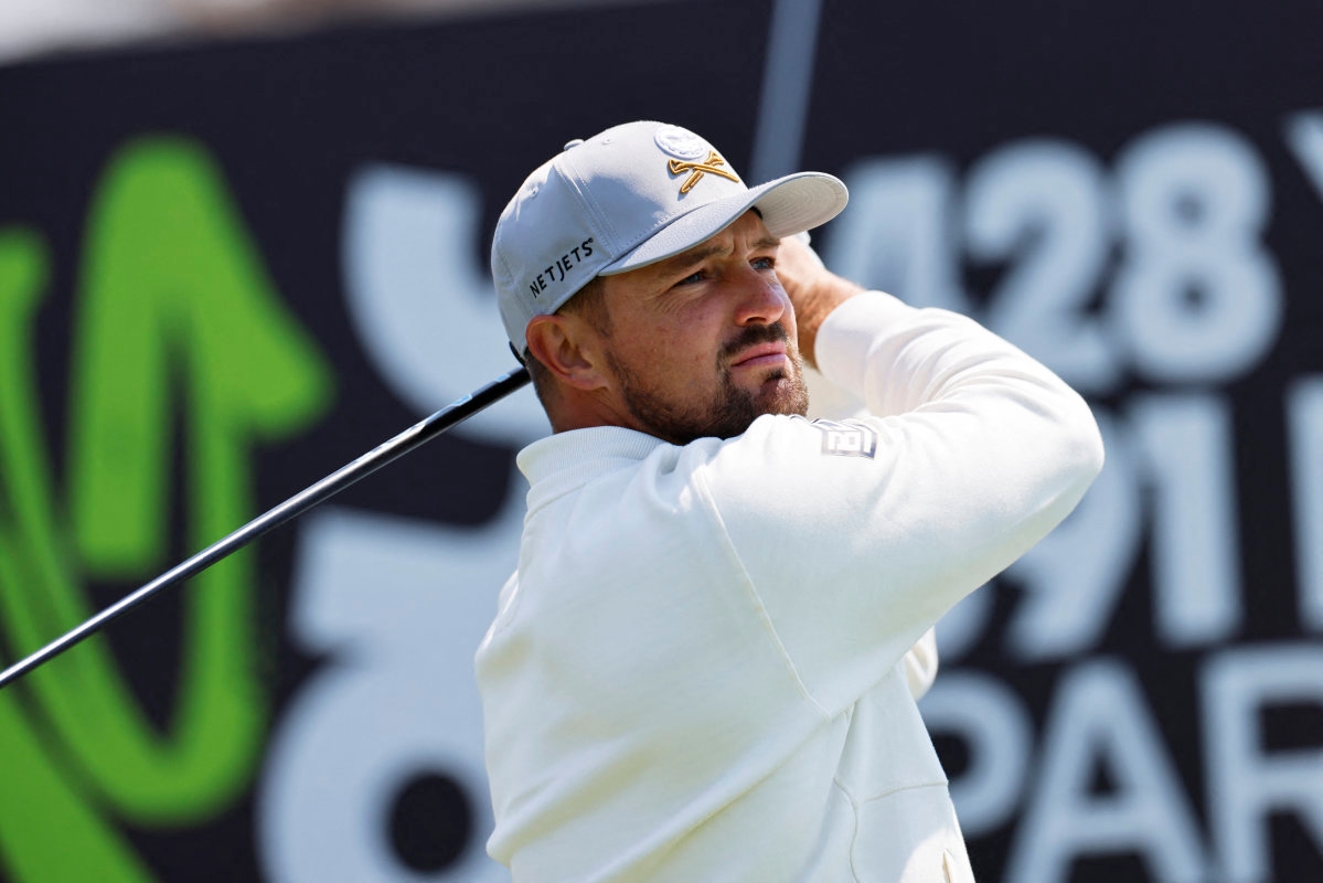 DeChambeau Finally Gets it Done