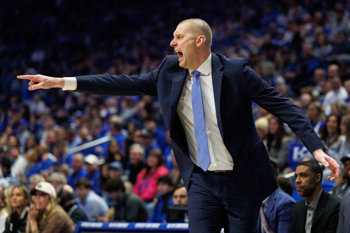 Fans Upset Over Kentucky Basketball's News After Mark Pope's First Season