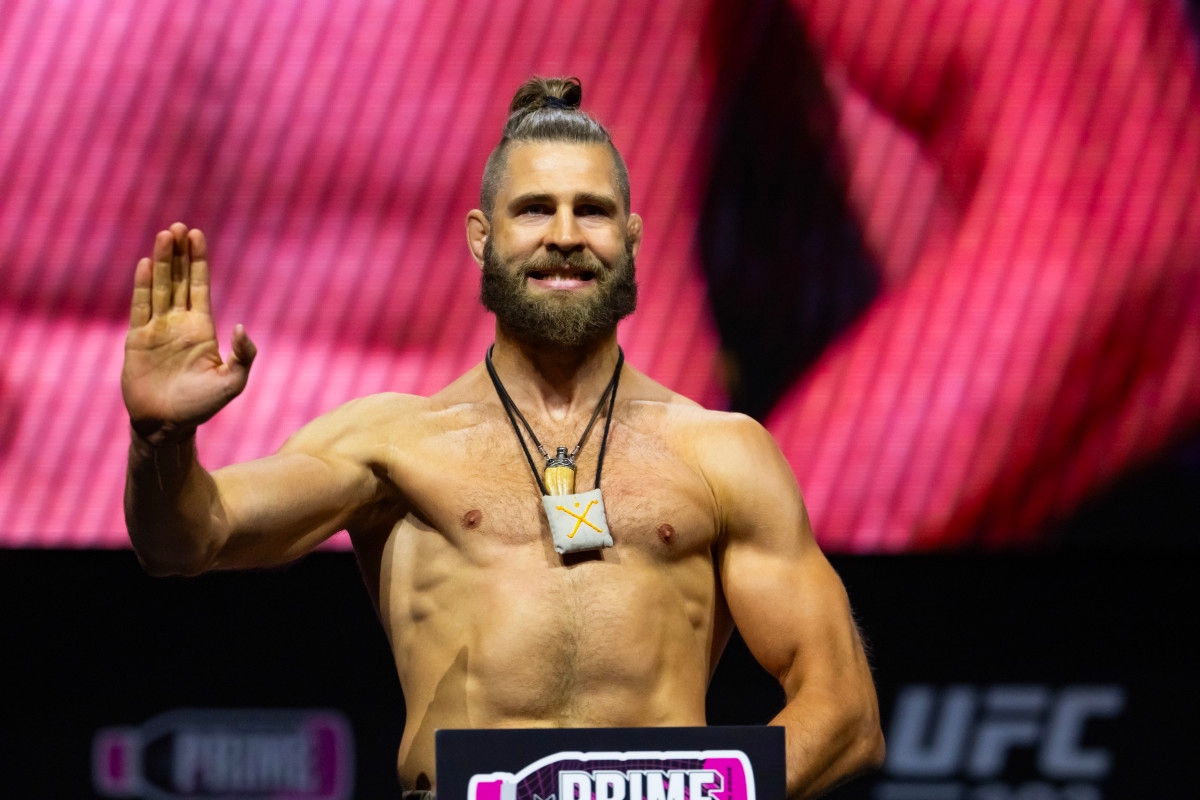UFC Fans Can't Stop Laughing After Jiri Prochazka Makes a Strange Cameo