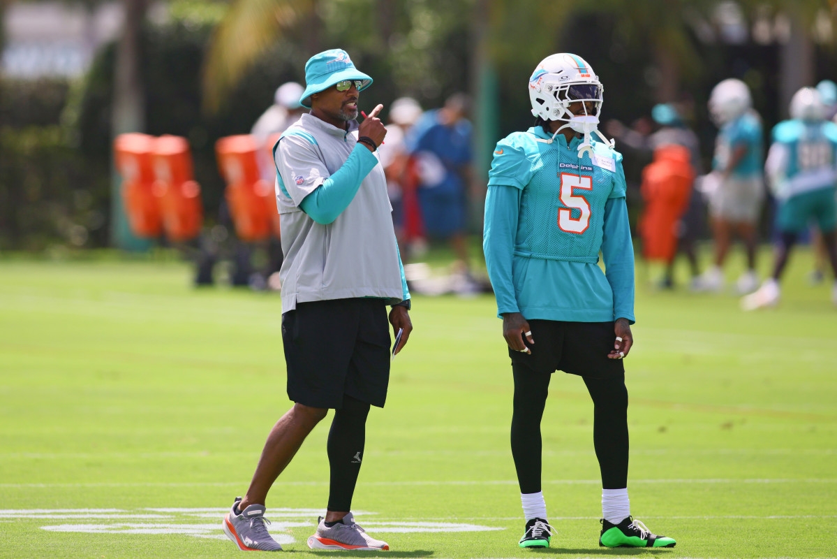 Dolphins DC Anthony Weaver Wishes Jalen Ramsey Well Amid Trade Rumors