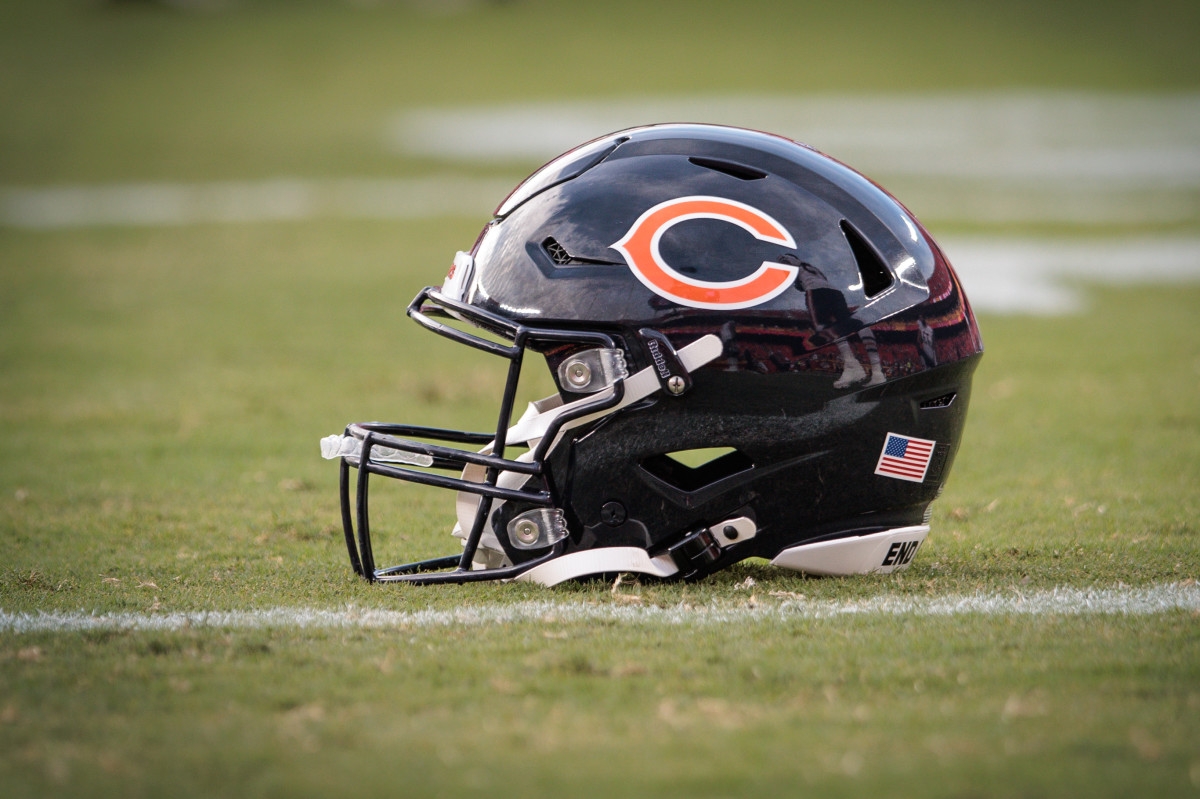Bears Prized Free Agent Grady Jarrett Gets Hall-of-Famer's Old Number