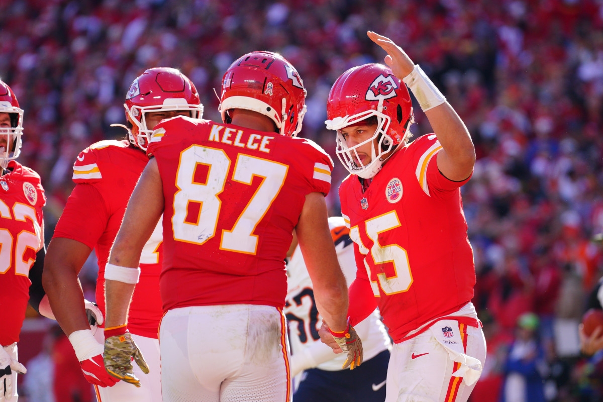 Chiefs' Mahomes Offers Thoughts On Kelce's 'Last Ride'