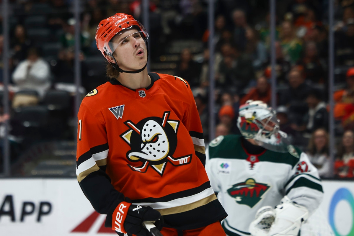 Flyers Land Trevor Zegras From Ducks in Trade