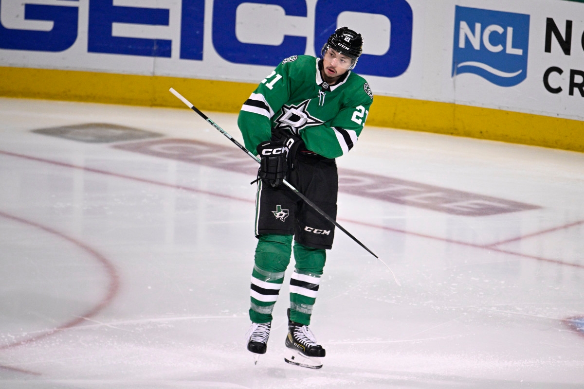 Fans Think Jason Robertson Trade is Imminent After NHL Insider's Cryptic Post