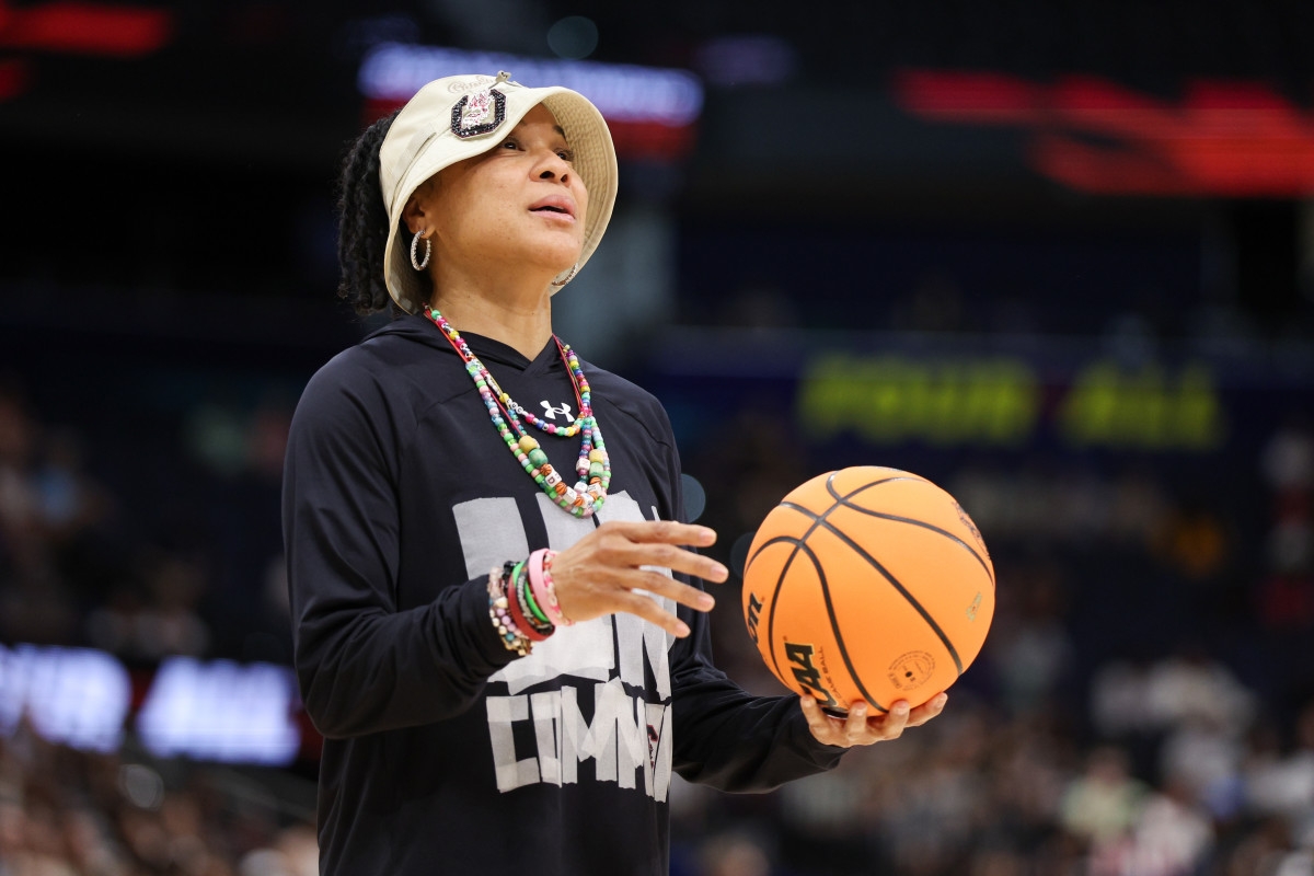 Dawn Staley Sends Clear Message About Caitlin Clark & Angel Reese Controversy