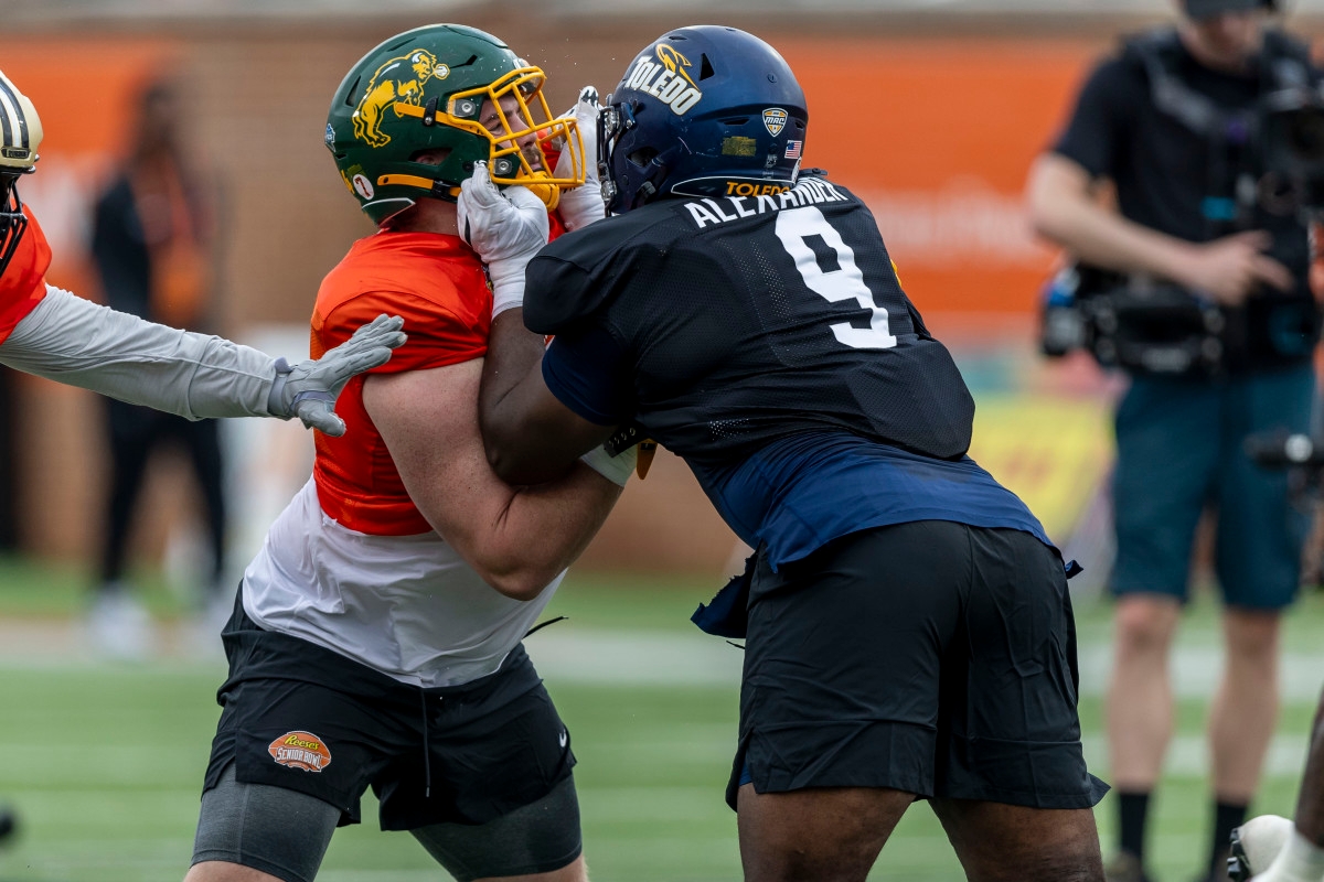 Giants' Darius Alexander Gives First Impression of Position Coach