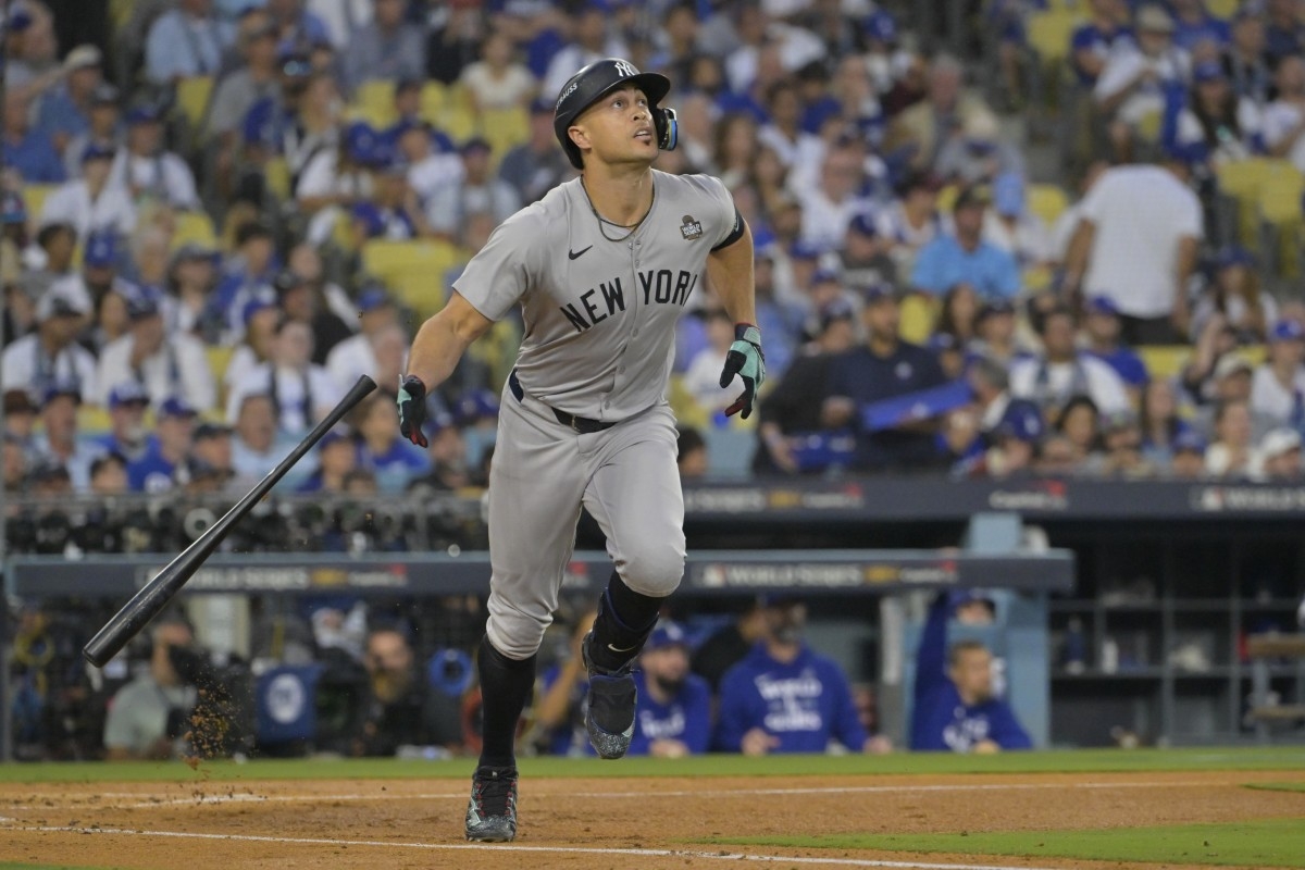 Stanton stays in lineup but Yankees don't rush decision on return