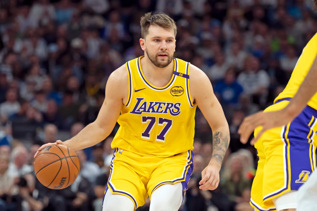 Luka Doncic Reacts to Lakers Signing 7-Foot Center DeAndre Ayton