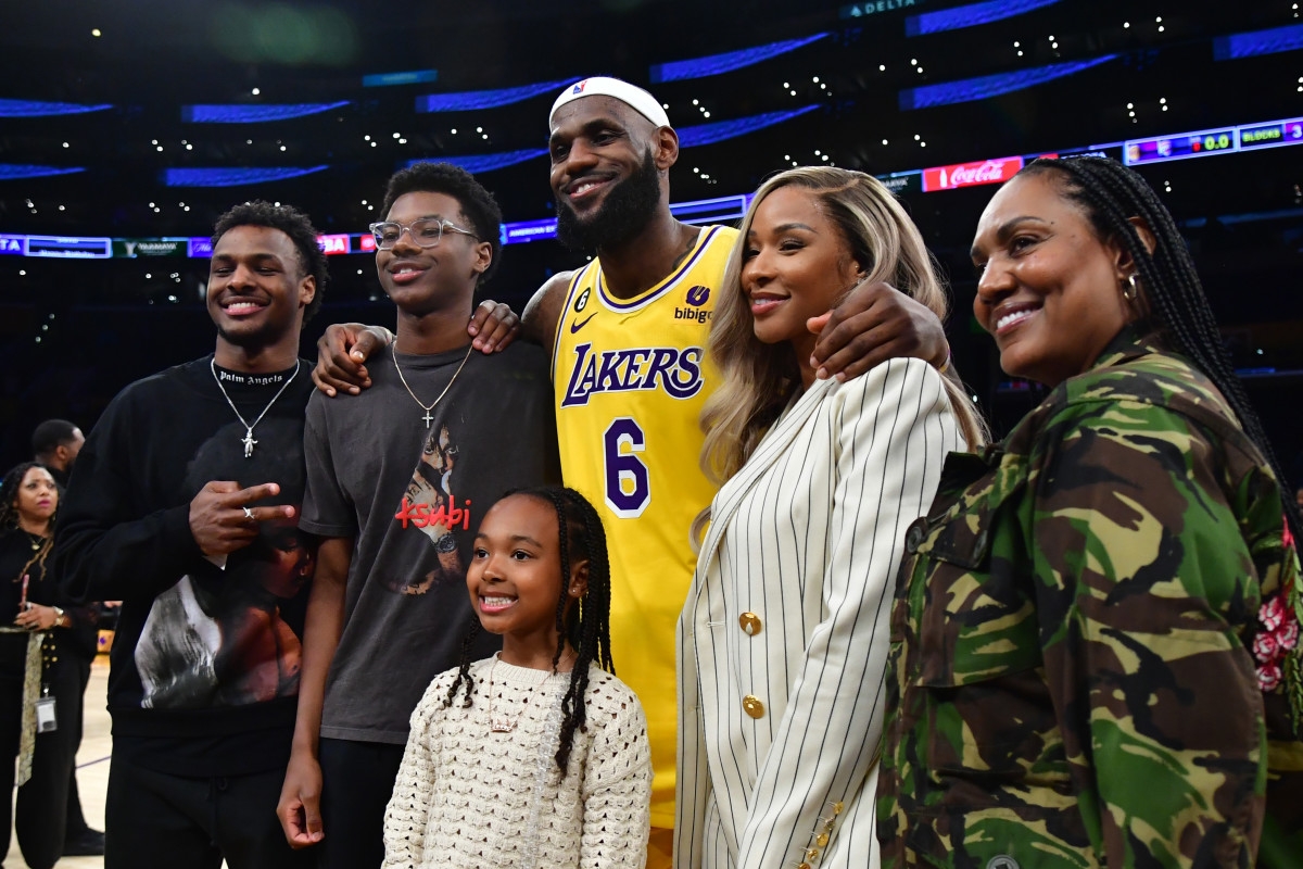 LeBron James' Son Sends Clear Message to Savannah James on Sunday