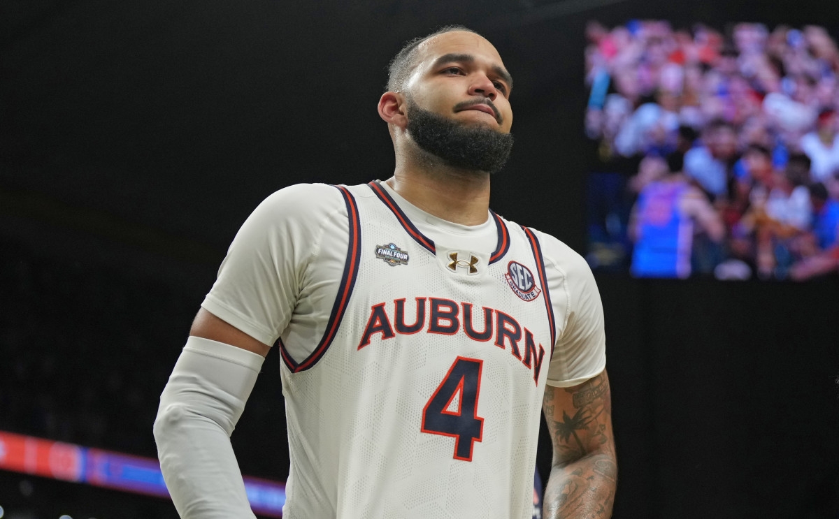Johni Broome Goes Viral For Unfortunate Reason at NBA Combine