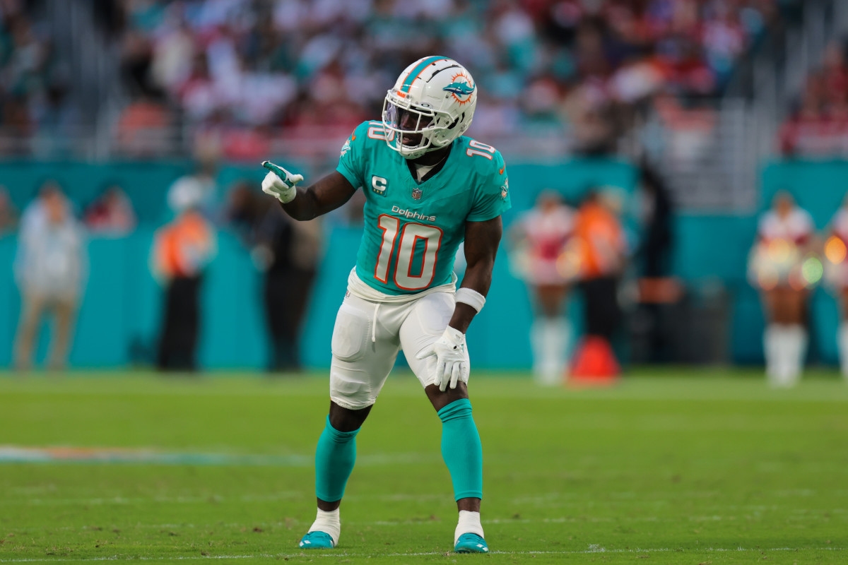 Dolphins' Tyreek Hill Focused on Being a Team Leader in 2025