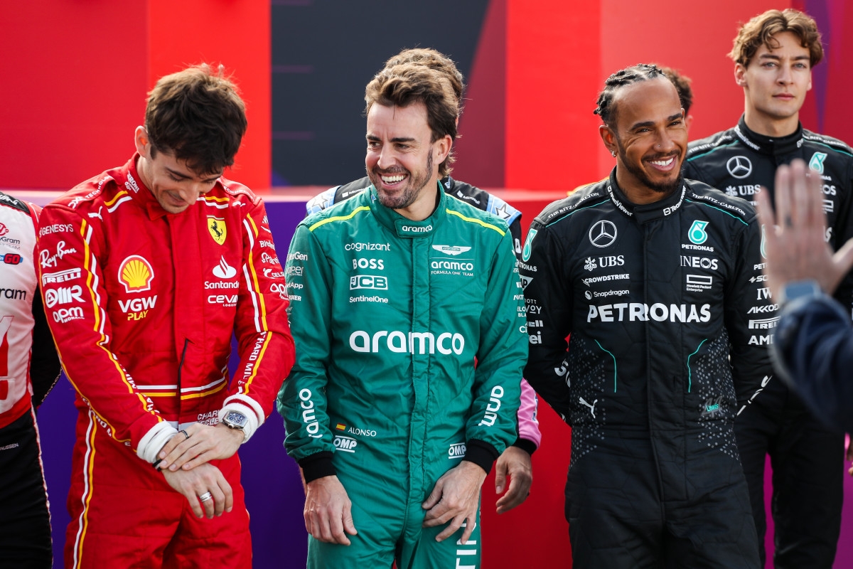 Fernando Alonso Sends Strong Message to Lewis Hamilton's Critics