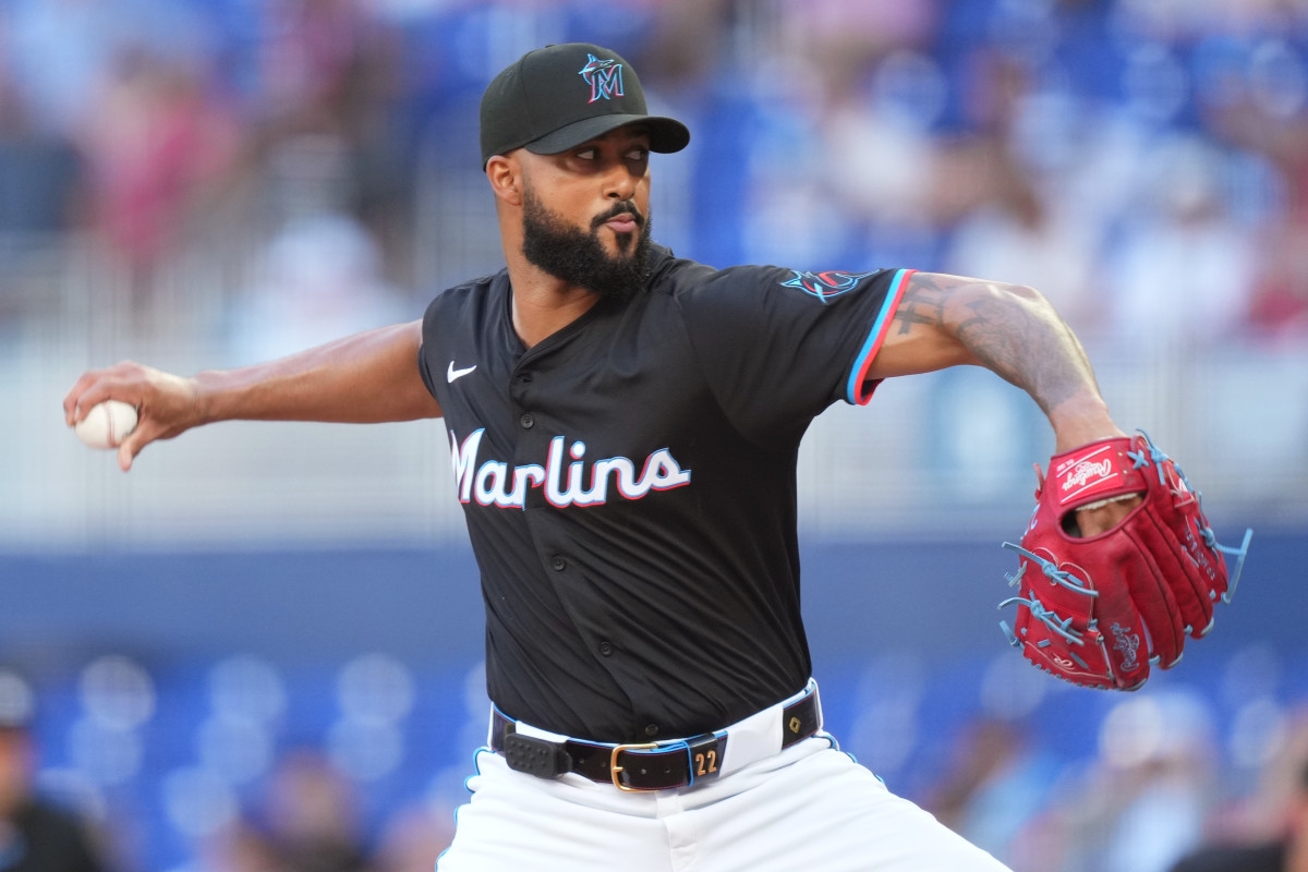 Cubs Analyst Says Twins' Lopez May Be More ‘Attainable' Than Marlins' Alcantara