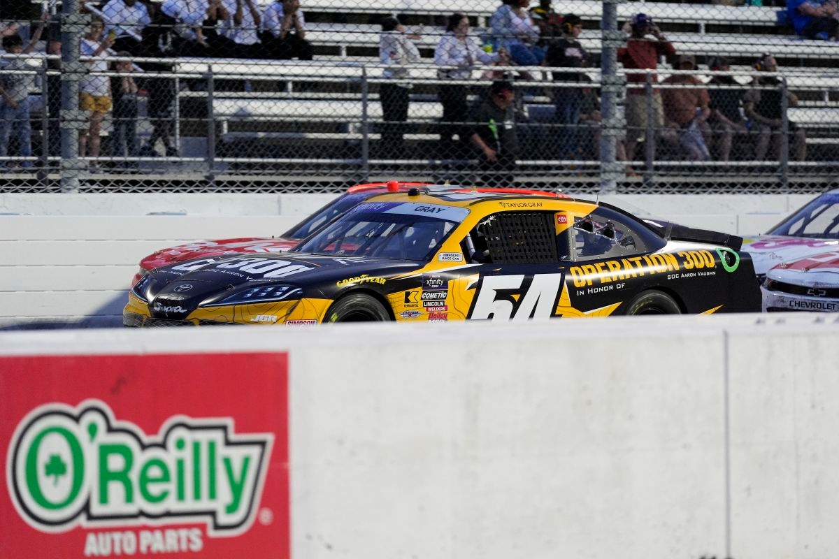NASCAR Won't Stop Aggressive Driving at Martinsville and The CW Pre-Race Show Showed Why