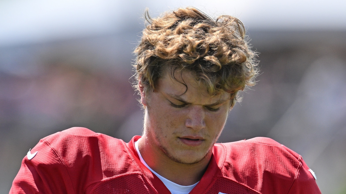 Vikings QB J.J. McCarthy's Girlfriend Announces Pregnancy Ahead of 2025 NFL Season