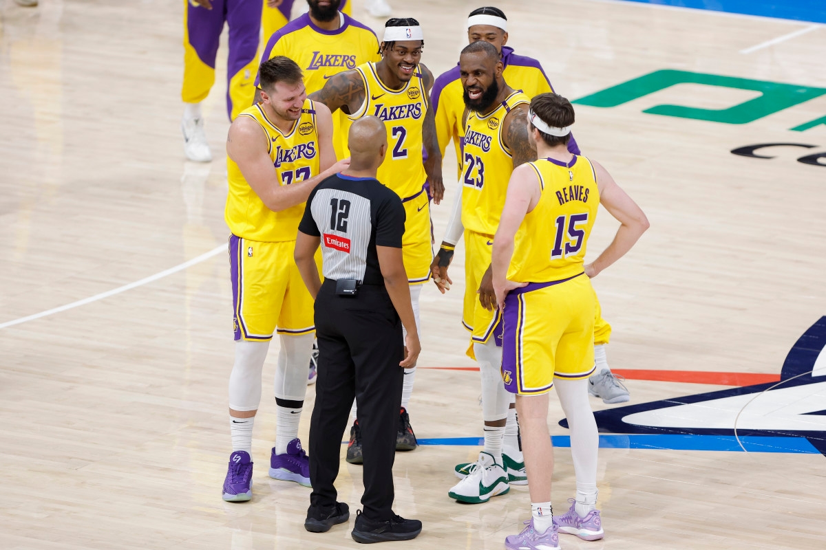 Lakers Fans Upset After Celtics Trade Report on Wednesday
