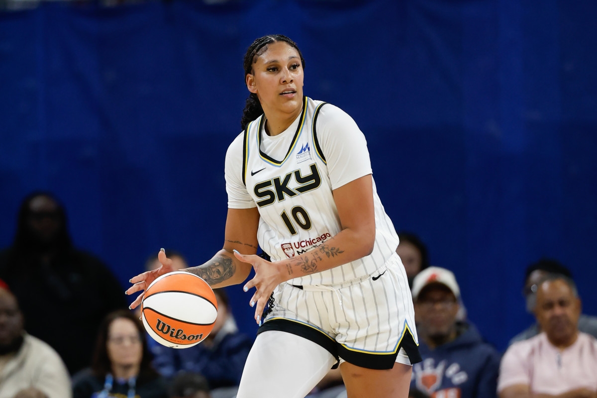 Kamilla Cardoso Sends Message After Chicago Sky Teammate's Historic News