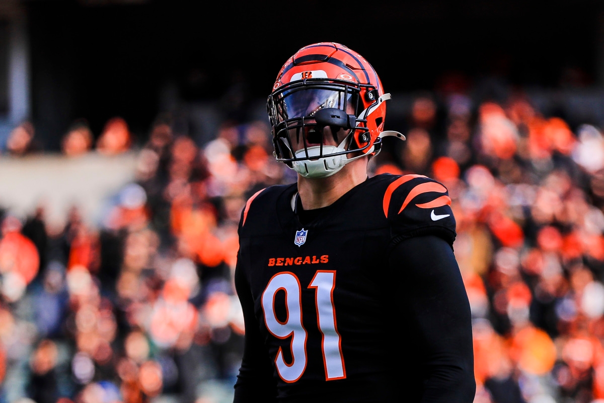 Commanders Trade For Hendrickson Would Be $30 Million Super Bowl Move