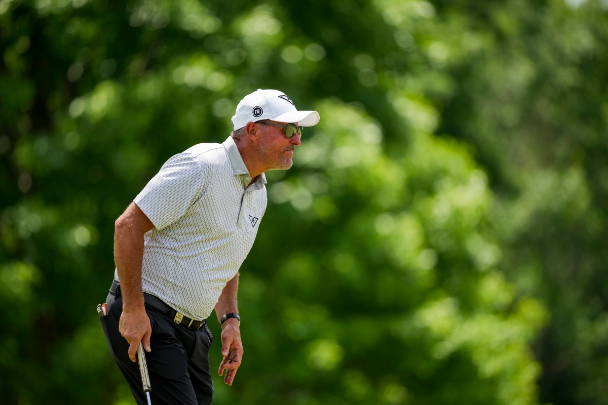 Phil Mickelson's Humiliating Moment During PGA Championship Goes Viral