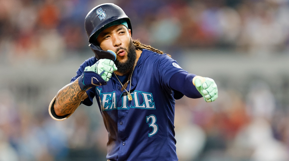 Seattle Mariners Shortstop Breaks Record Held by Ichiro