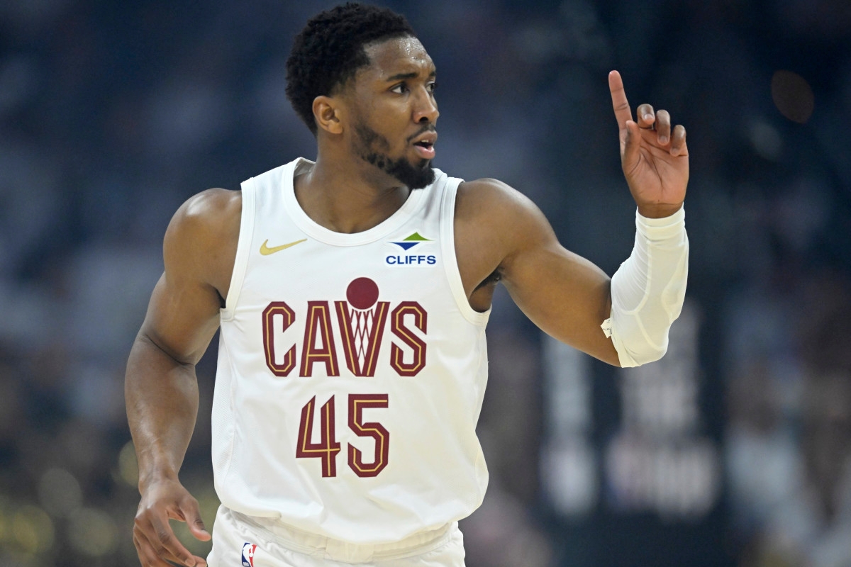 Four-Team NBA Trade Idea Sends Cavaliers' Donovan Mitchell To Mavericks