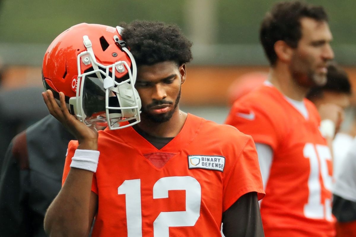 Insiders Place Shedeur Sanders on Browns Depth Chart