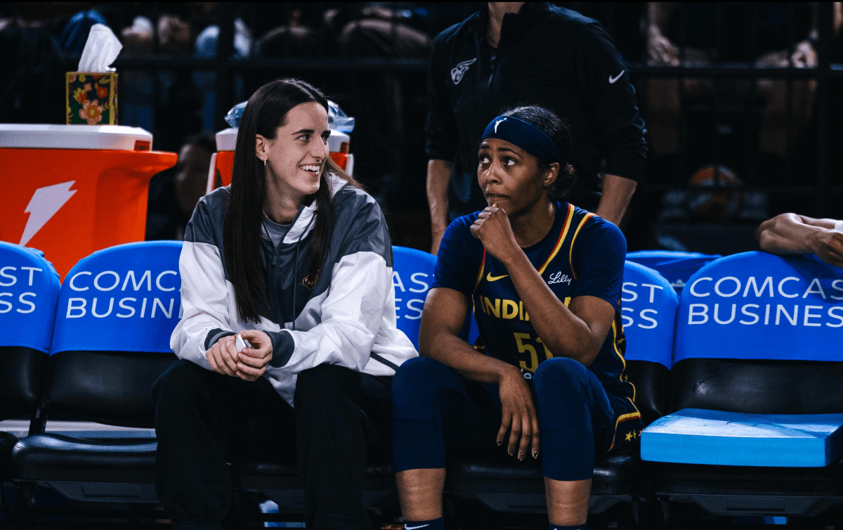 Caitlin Clark's Replacement Forced Into Wardrobe Change During Fever-Mystics Game