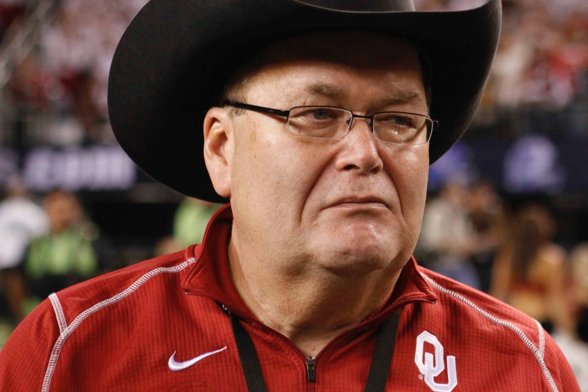 WWE Hall of Famer and AEW Commentator Jim Ross Diagnosed With Colon Cancer