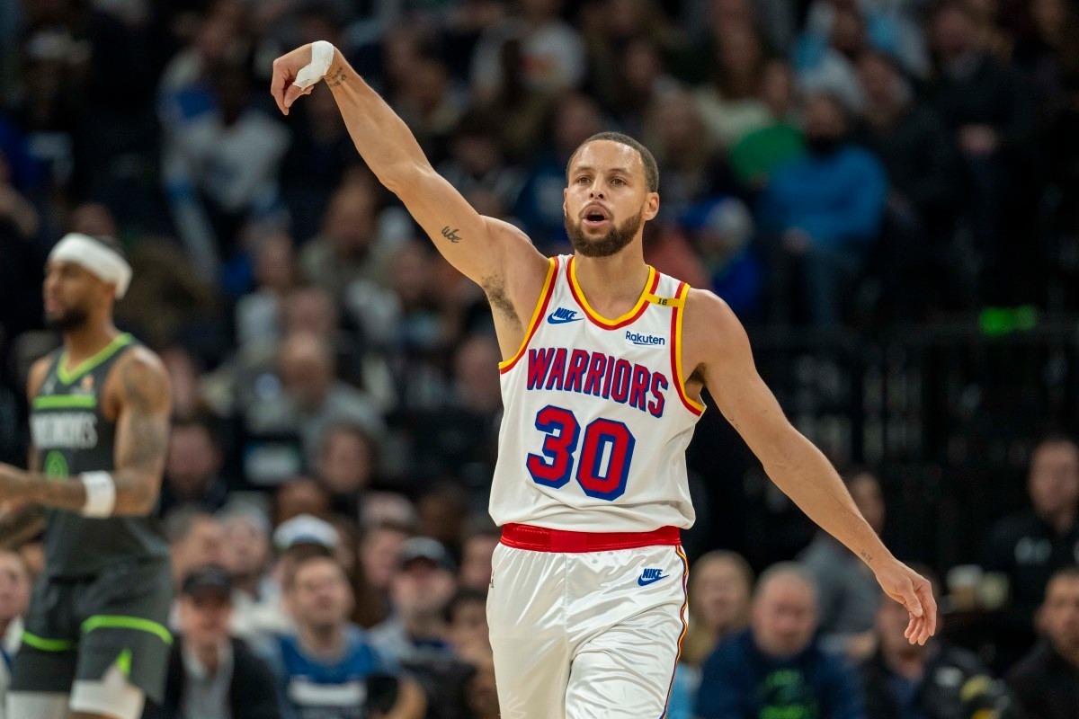 Warriors' Stephen Curry Praises Grizzlies' Ja Morant During NBA Offseason for Key Reason