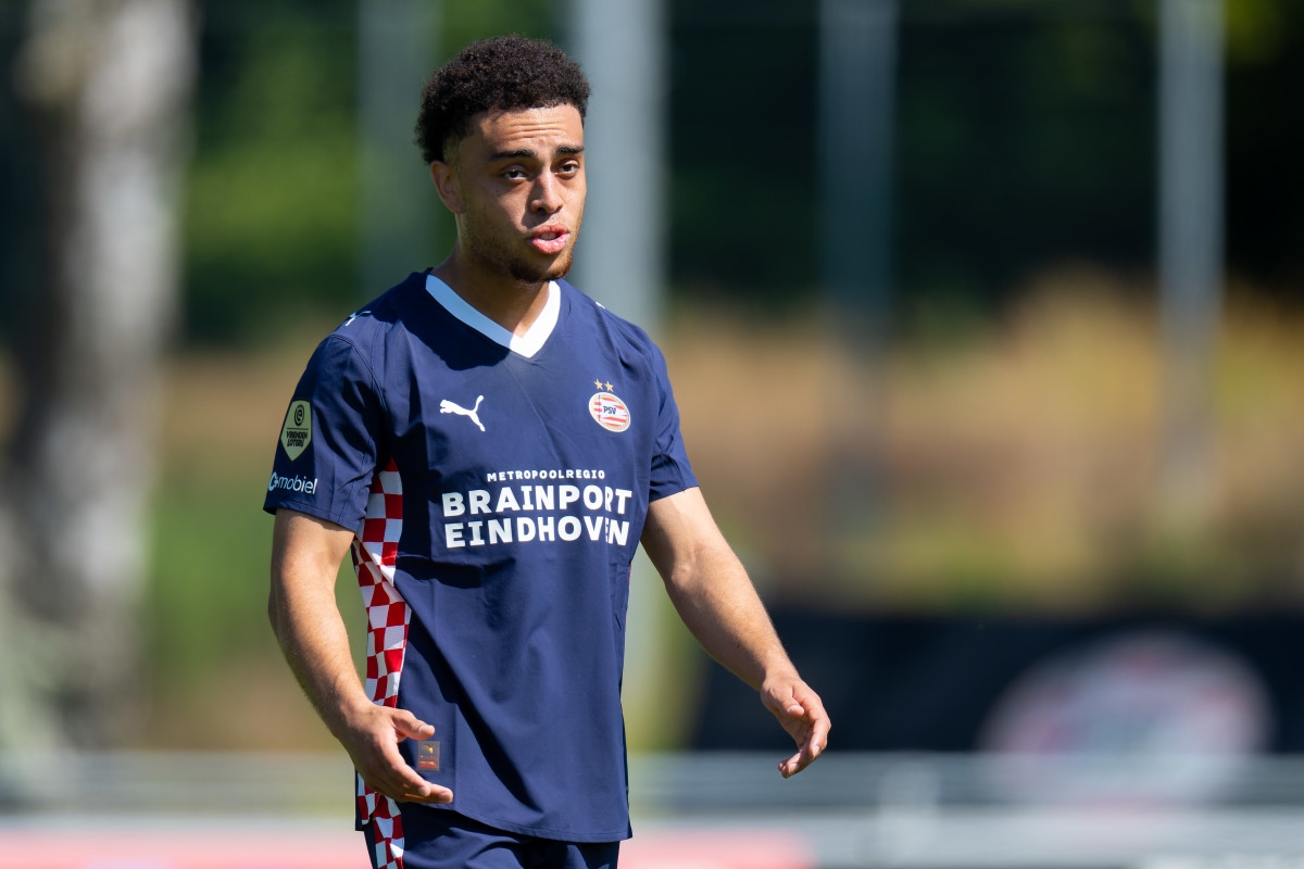 Injury Boost For Sergino Dest & PSV After Early Scare