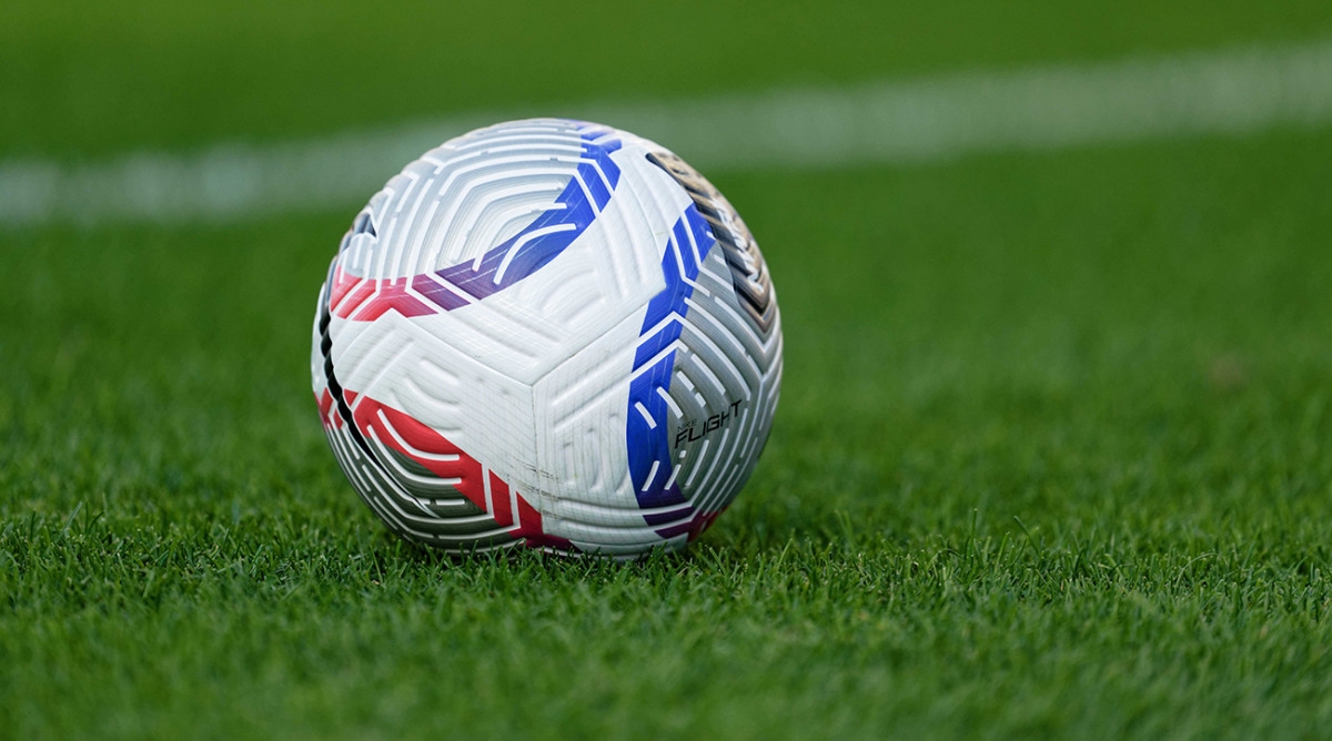 Finally Cure Your Golf Slice By Just Tossing a Soccer Ball (Seriously!)