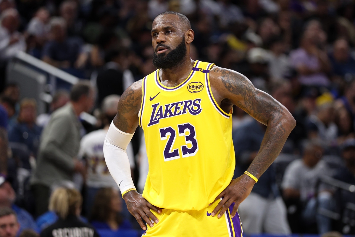 LeBron James' Relationship With Lakers Gets Worrying Update Ahead of Potential Free Agency