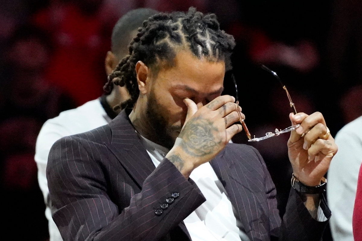 Derrick Rose Drops Surprising GOAT Take And Picks Chicago Legend