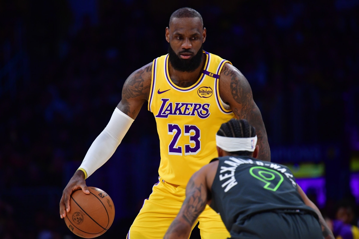 LeBron James' Pregame Outfit for Lakers Game Costs Over $3,000