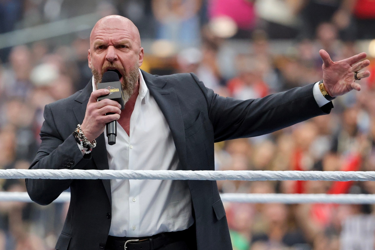 WWE Hints At Return of Former WWE World Champion