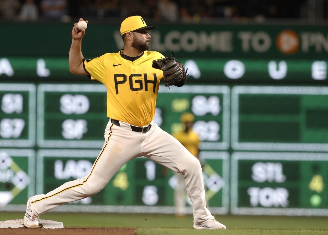 Former Yankees Starter Isiah Kiner-Falefa Has Heartfelt First Family Meeting