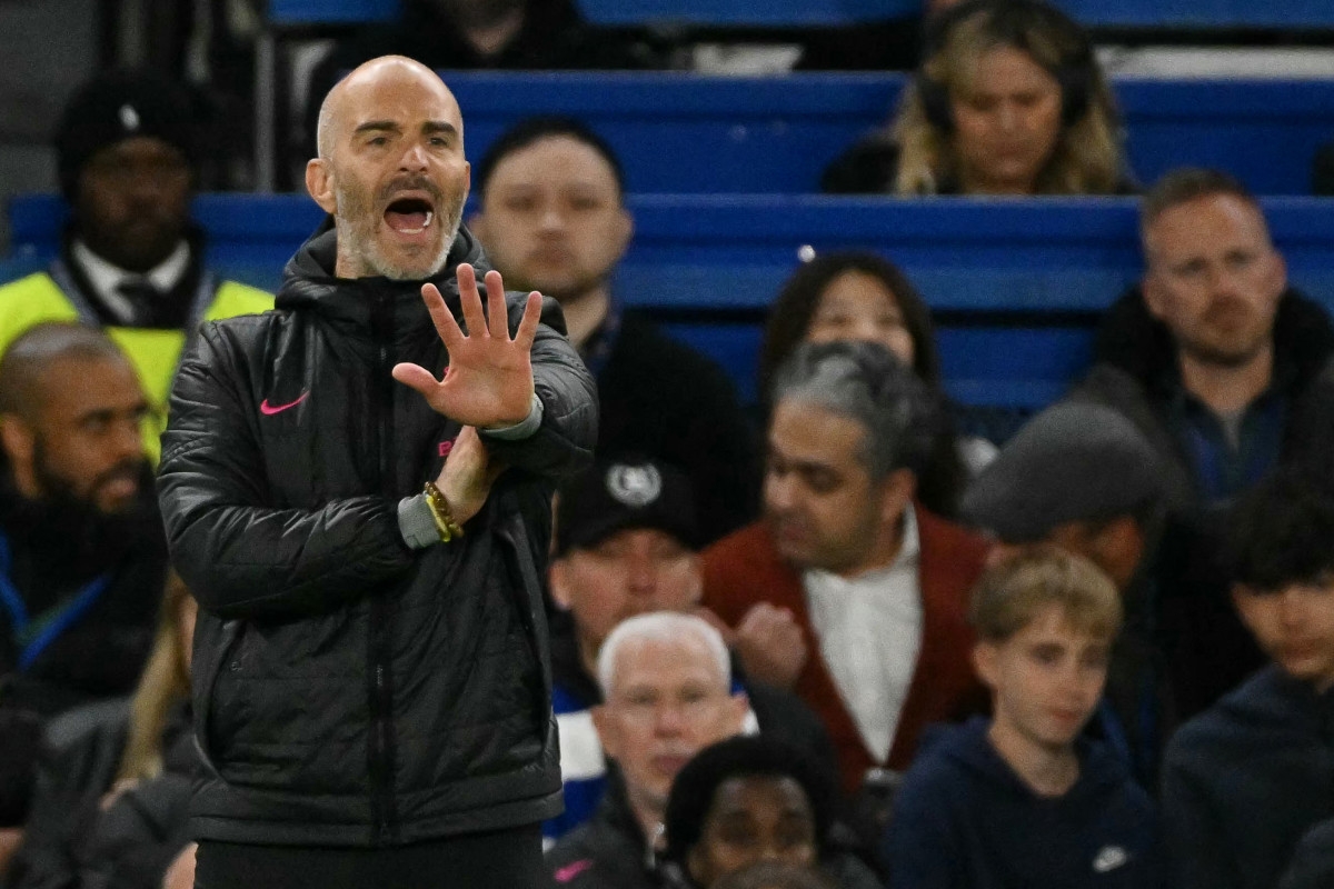 Chelsea's Shock Bid for Dortmund's Star Winger Unveiled