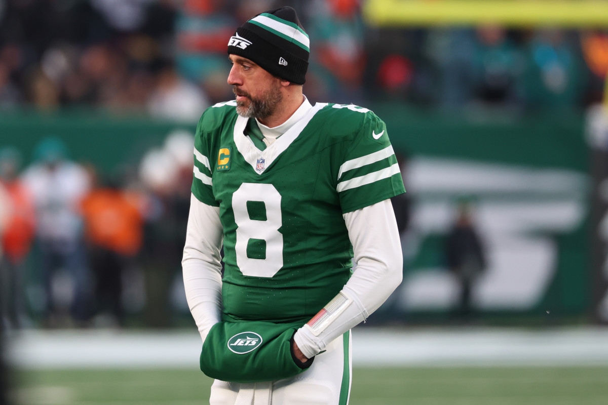 Aaron Rodgers' Decision Predicted to Impact 21-Year-Old NFL Record