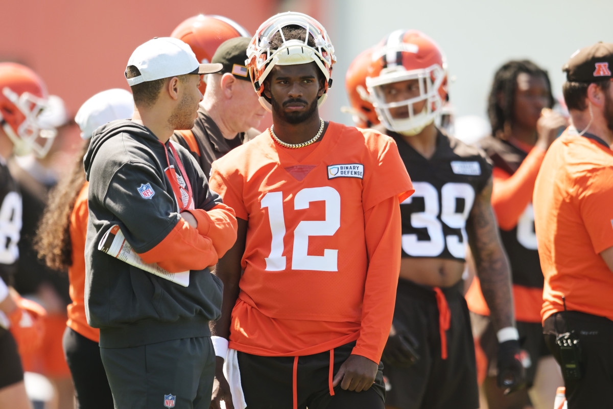 NFL All-Pro sends blunt message to Shedeur Sanders and Browns QB room